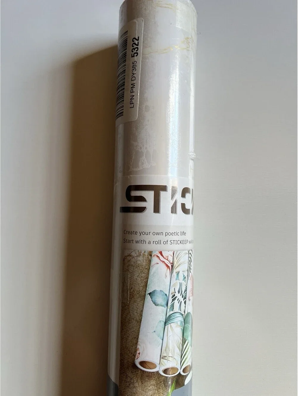 Stickeep Peel and Stick Wall Paper White & Gold Marble NEW